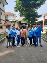 ĐỒNG H&Agrave;NH C&Ugrave;NG QUỸ THIỆN NGUYỆN HẠNH PH&Uacute;C TRONG BUỔI PH&Aacute;T CƠM TẠI BỆNH VIỆN NHI ĐỒNG 2 (07/04/2021)
